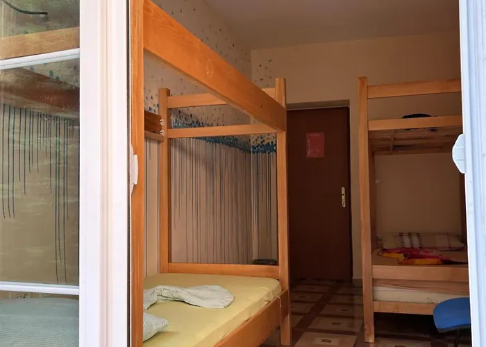 Hostel The Secret Garden *